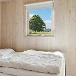 5 Bedroom In
