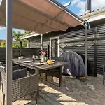 Hébergement de vacances 5 Bedroom In *