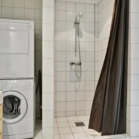 5 Bedroom In *