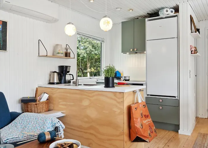 Vakantiehuis 5 Bedroom In *