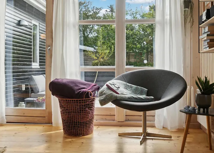 5 Bedroom In Vakantiehuis Hadsund