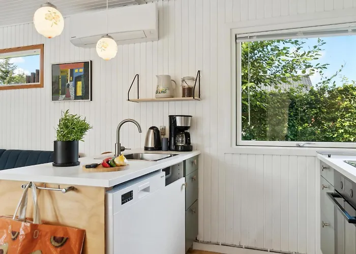 Vakantiehuis 5 Bedroom In *
