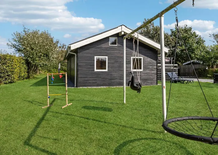 5 Bedroom In